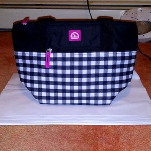 Igloo black and white insulated lunch tote